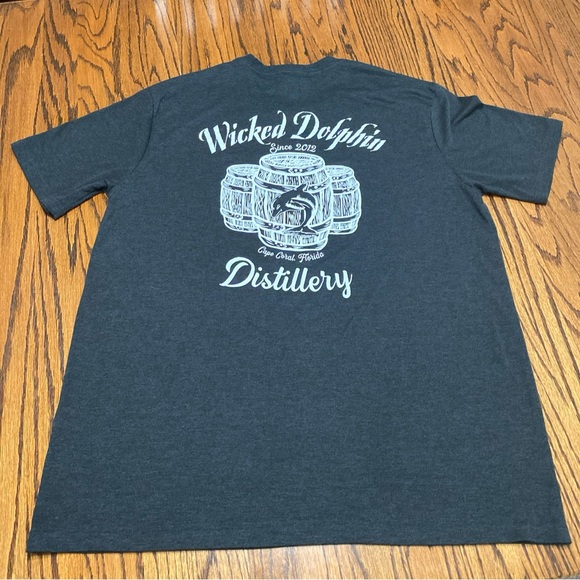 Wicked Dolphin Rum Mens XL Black Frost Barrel Design T-Shirt NWT - Picture 4 of 10